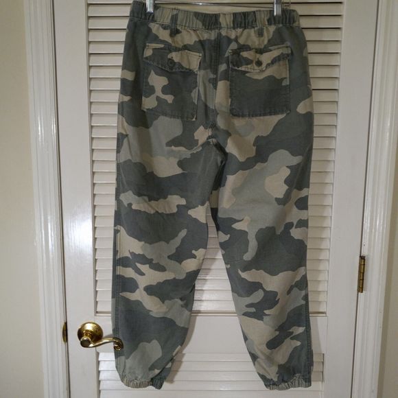 Aerie Cargo Joggers Medium Pull On Elastic Waist Ankle Green Camo Camouflage - Picture 6 of 15